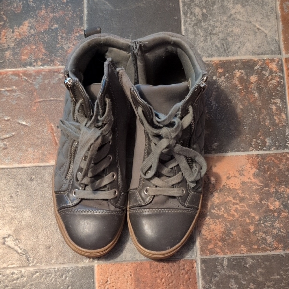 Stylish Gray  Shoes